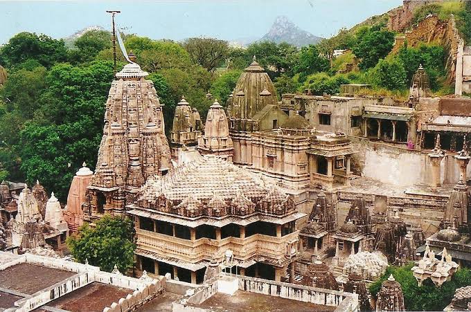Journey to Udaipur: En Route to Serenity